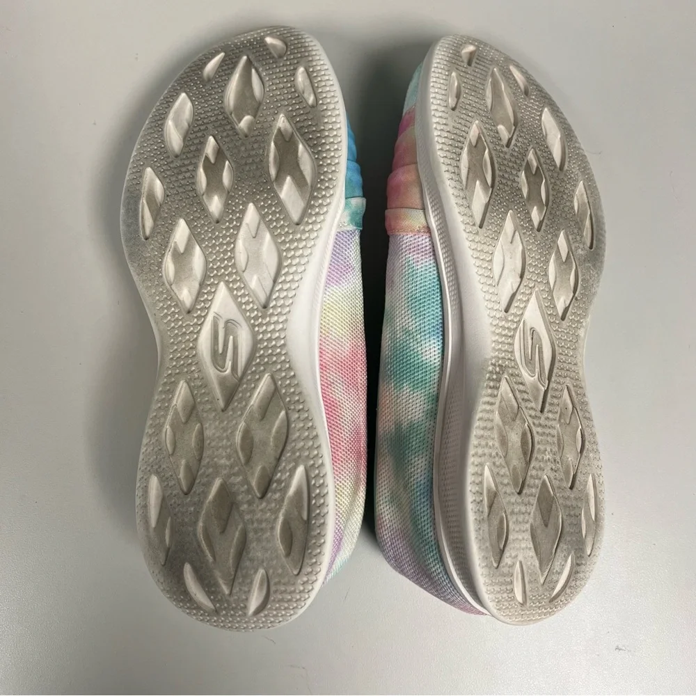 Sketchers Colorful Tie-Dye Slip-On Shoes - Picture 10 of 10